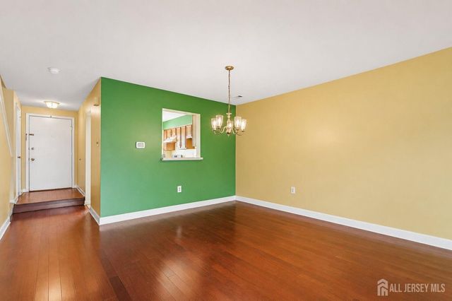 265 Hampshire Drive, Plainsboro, NJ 08536