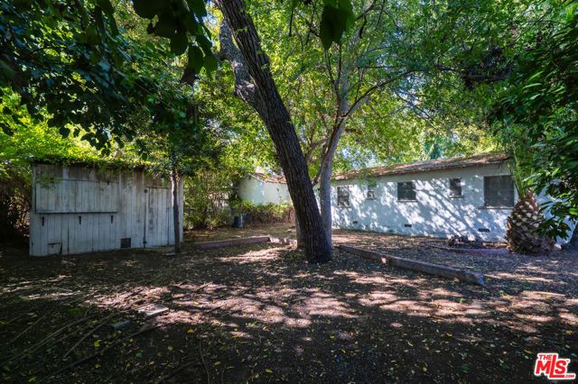 4480 Colbath Avenue, Los Angeles, CA 91423