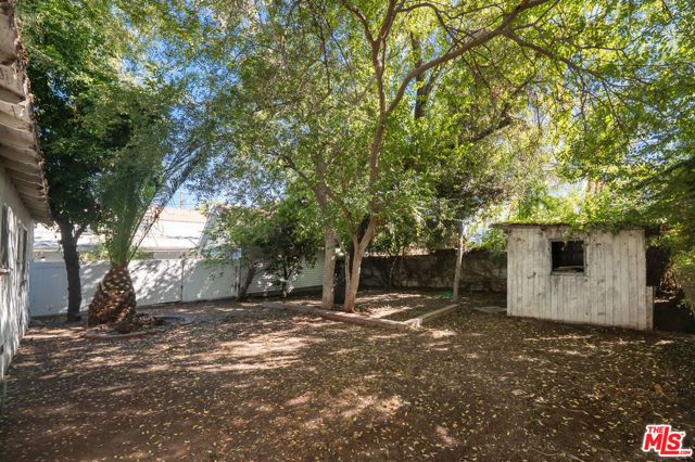 4480 Colbath Avenue, Los Angeles, CA 91423