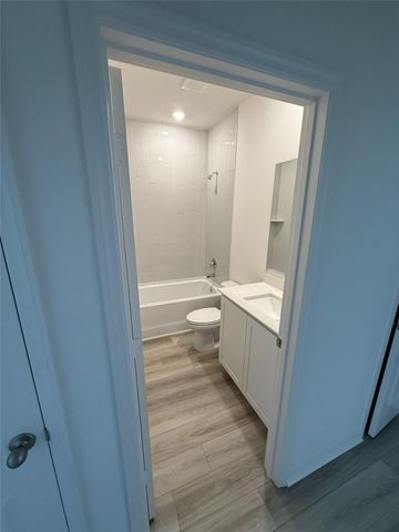 8715 98th Ct, Vero Beach, FL 32967