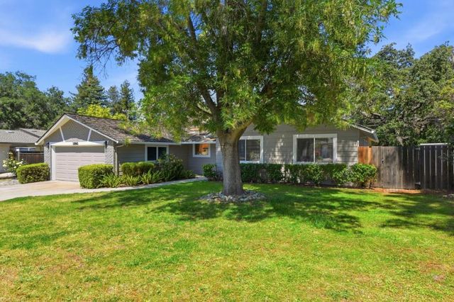 18961 Fernbrook Court, Saratoga, CA 95070