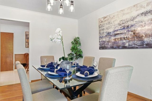 18961 Fernbrook Court, Saratoga, CA 95070