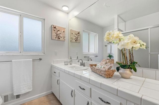 18961 Fernbrook Court, Saratoga, CA 95070