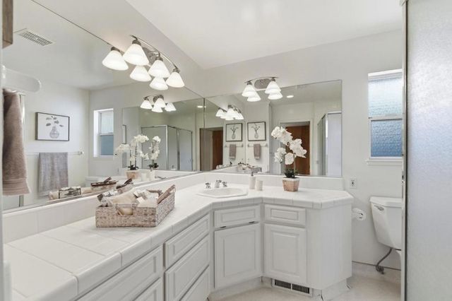 18961 Fernbrook Court, Saratoga, CA 95070