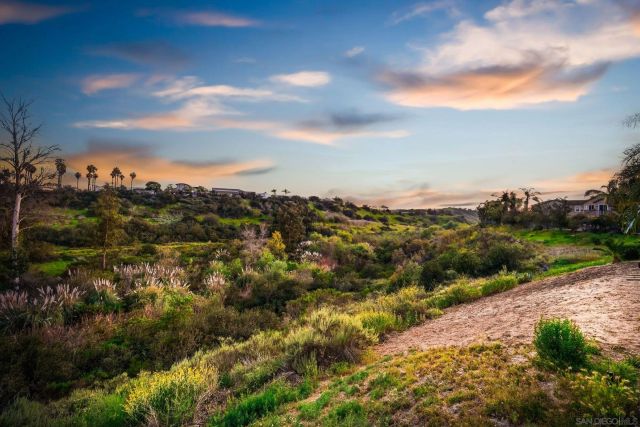 8283 Bryn Glen Way, San Diego, CA 92129