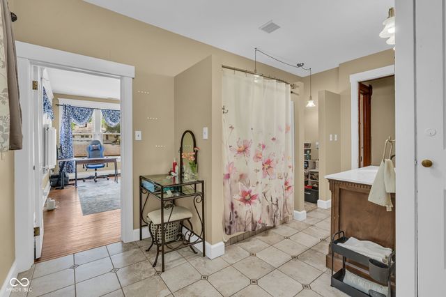 509 E Wabash Avenue, Crawfordsville, IN 47933