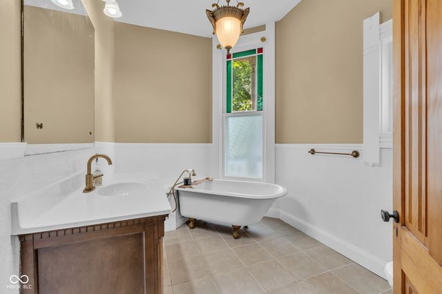 509 E Wabash Avenue, Crawfordsville, IN 47933