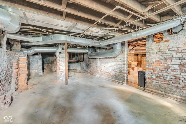 509 E Wabash Avenue, Crawfordsville, IN 47933