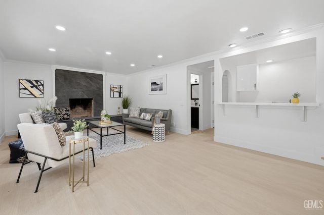 191 Harborview Court, Ventura, CA 93003