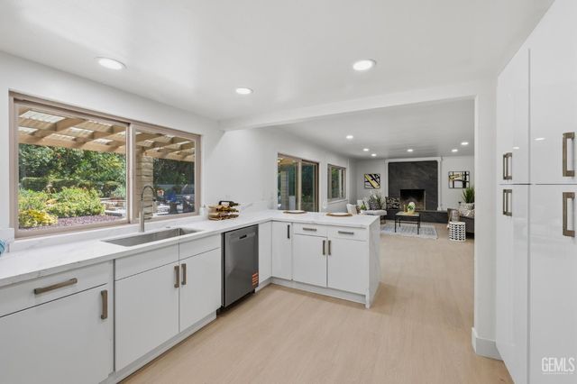 191 Harborview Court, Ventura, CA 93003