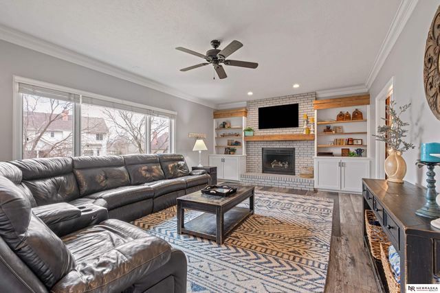 14032 Seward Street, Omaha, NE 68154