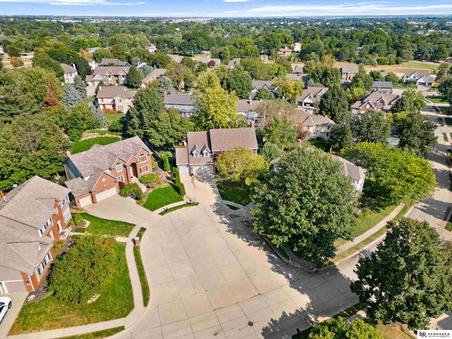 14032 Seward Street, Omaha, NE 68154