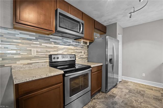 2509 Evergreen PL, Portsmouth, VA 23704