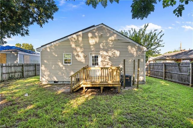 2509 Evergreen PL, Portsmouth, VA 23704