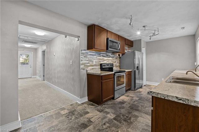 2509 Evergreen PL, Portsmouth, VA 23704