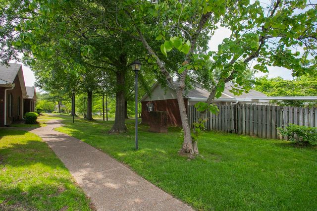3911 Dodson Chapel Rd Apt 32, Hermitage, TN 37076