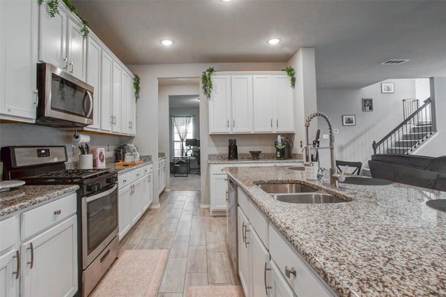 2820 Brittlebush Drive, Fort Worth, TX 76108