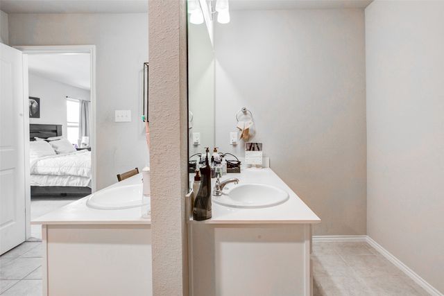 2820 Brittlebush Drive, Fort Worth, TX 76108