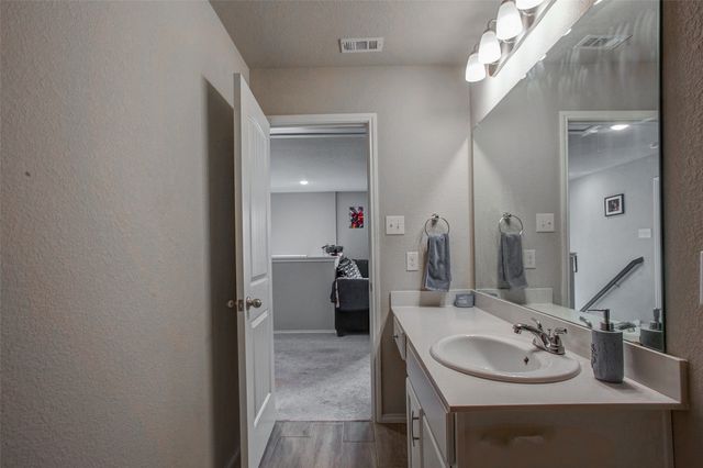 2820 Brittlebush Drive, Fort Worth, TX 76108