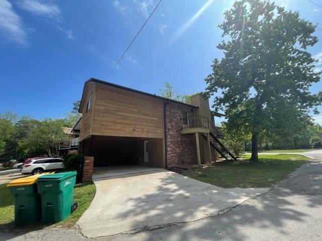 2 A Thunderbird, Panorama Village, TX 77304