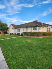 1260 Somerset, Newport Beach, CA 92660