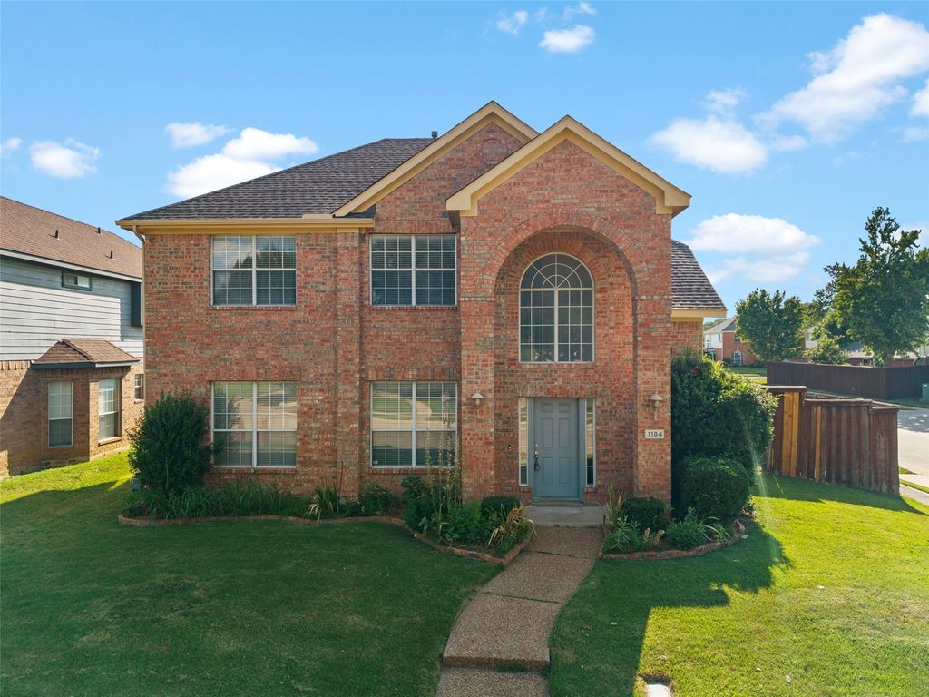 1184 Courtney Lane, Lewisville, TX 75077 — exterior