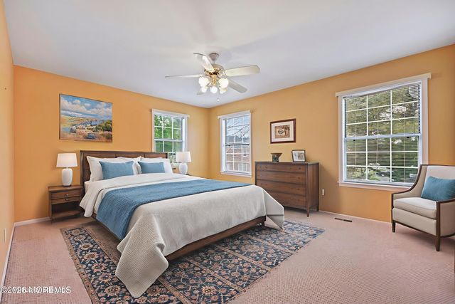 28 Vassar Place, Morganville, NJ 07751