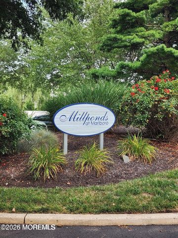 28 Vassar Place, Morganville, NJ 07751