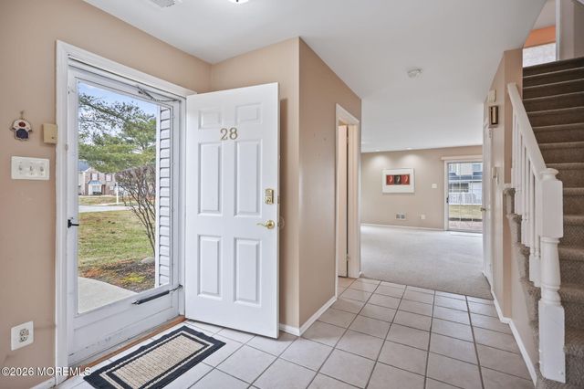 28 Vassar Place, Morganville, NJ 07751