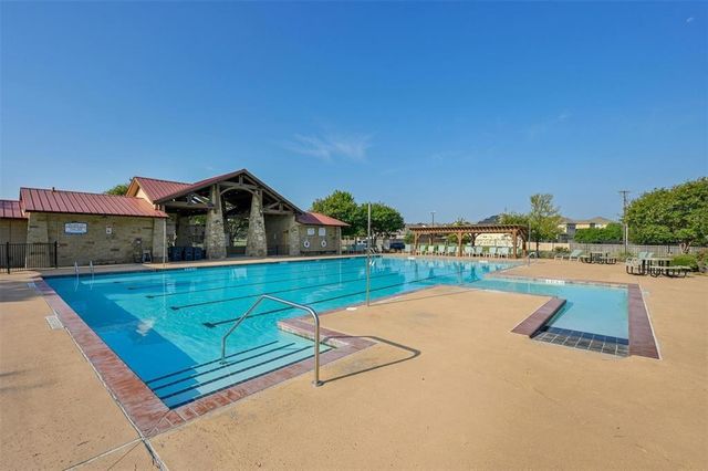 2045 SAINT ANDREWS DR, Round Rock, TX 78664