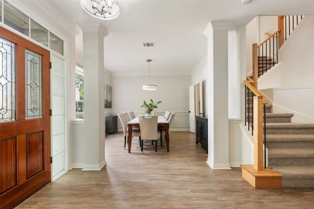 2045 SAINT ANDREWS DR, Round Rock, TX 78664