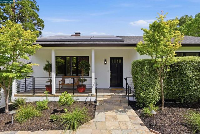 31 Crestview Drive, Orinda, CA 94563