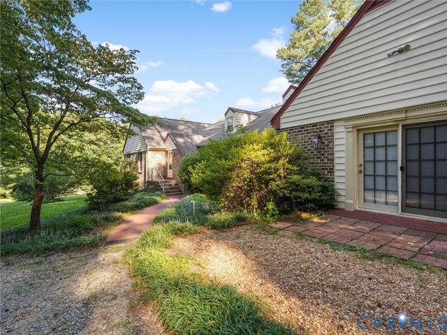 1417 Stavemill Rd, Powhatan, VA 23139