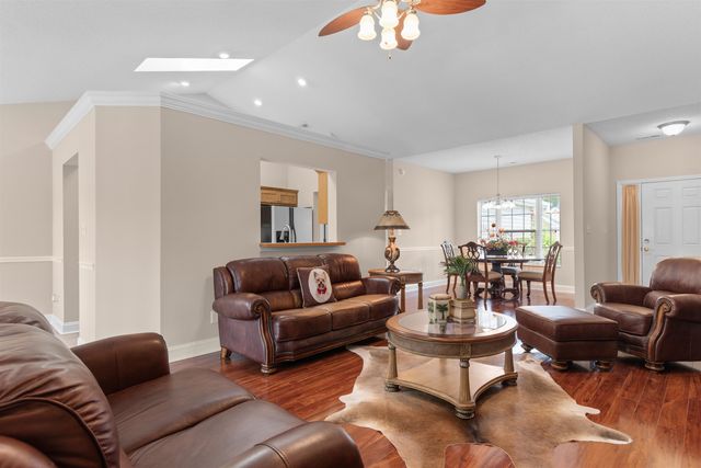 220 Candlewood Dr., Conway, SC 29526