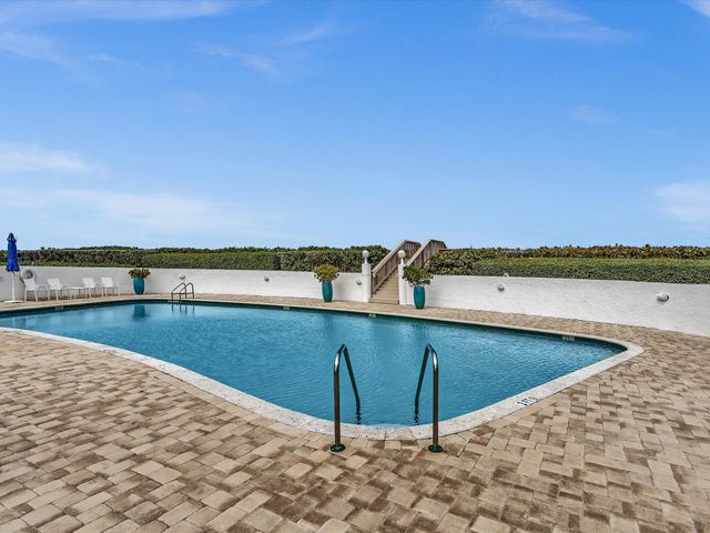3360 S Ocean Boulevard 2a, Palm Beach, FL 33480