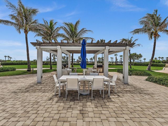 3360 S Ocean Boulevard 2a, Palm Beach, FL 33480