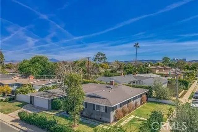 2112 Dover Drive, Newport Beach, CA 92660