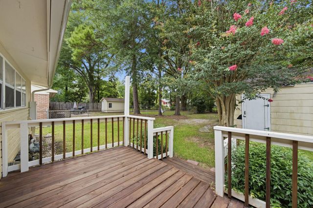 230 S 12th Ave., Hattiesburg, MS 39401
