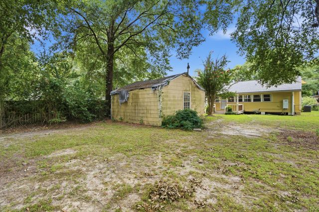 230 S 12th Ave., Hattiesburg, MS 39401
