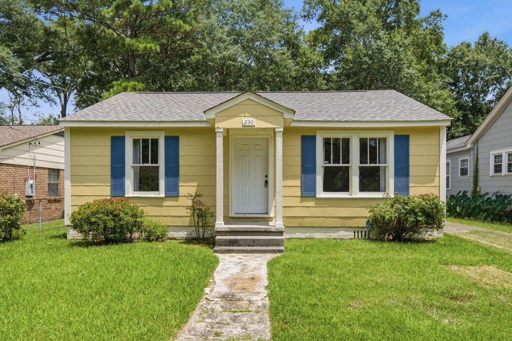 230 S 12th Ave., Hattiesburg, MS 39401