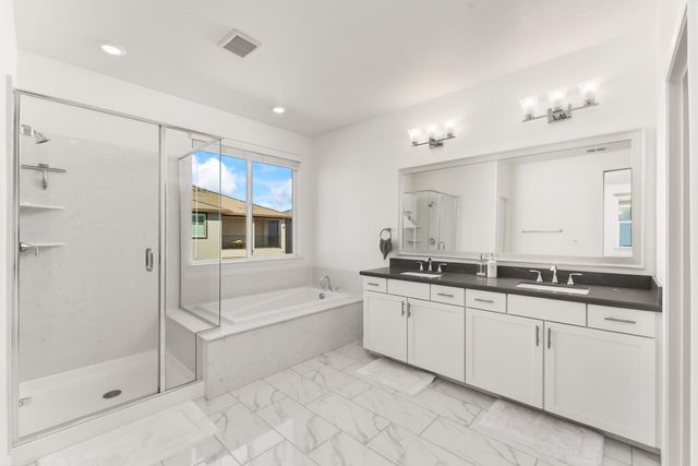 5930 Lakestone Dr, Sacramento, CA 95835