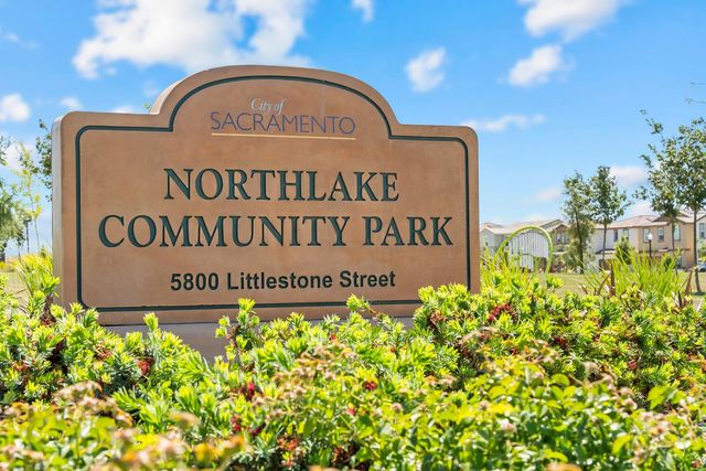5930 Lakestone Dr, Sacramento, CA 95835