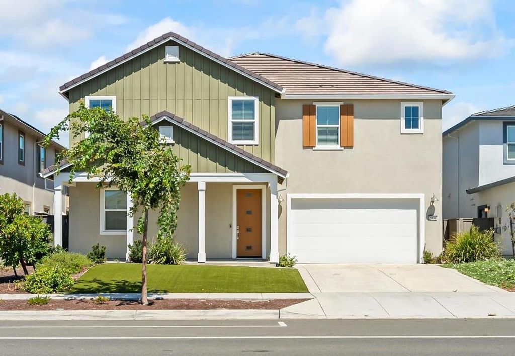 5930 Lakestone Dr, Sacramento, CA 95835