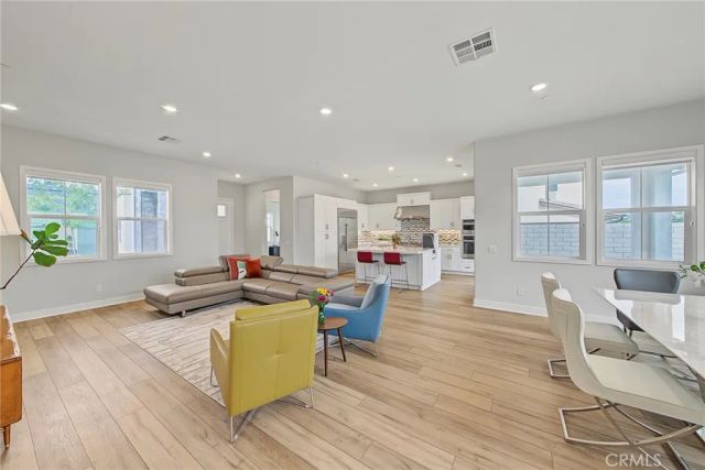 27009 California Court, Valencia, CA 91381