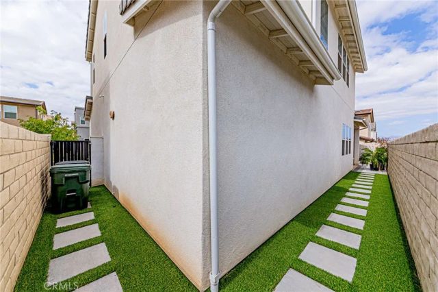 27009 California Court, Valencia, CA 91381