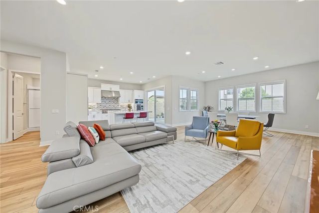 27009 California Court, Valencia, CA 91381