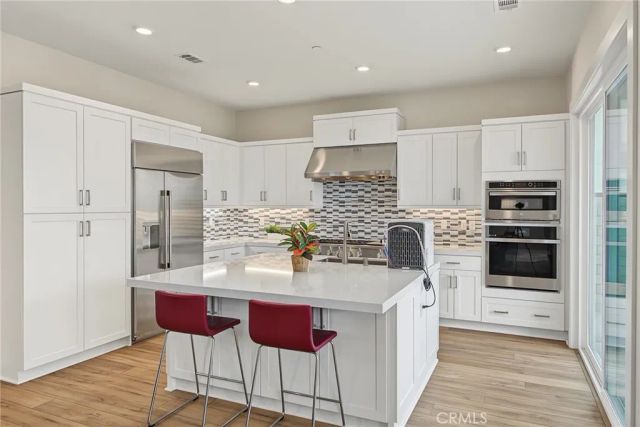 27009 California Court, Valencia, CA 91381