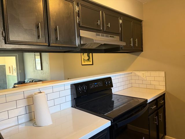 9421 W 16th St No., Wichita, KS 67212