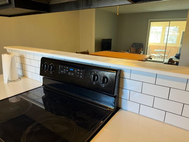 9421 W 16th St No., Wichita, KS 67212