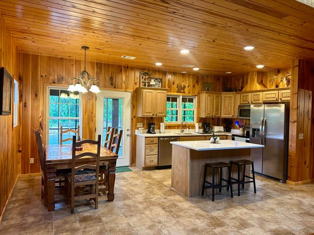 283 Big Trout Trail, Mammoth Spring, AR 72554